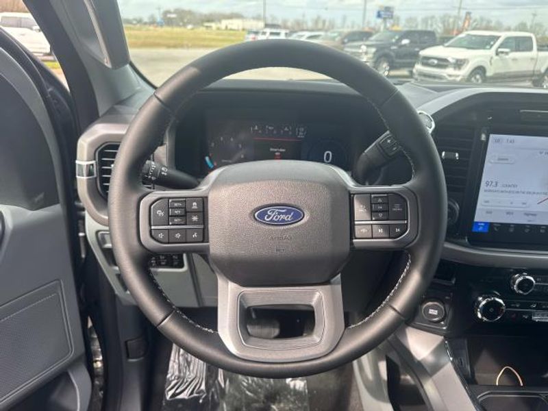 2025 Ford F-150 XLT photo 10