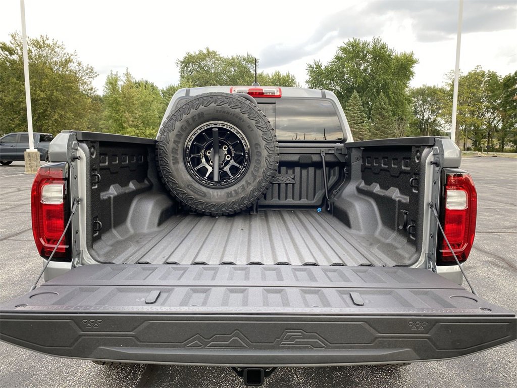 2024 Gmc Canyon AT4X photo 28