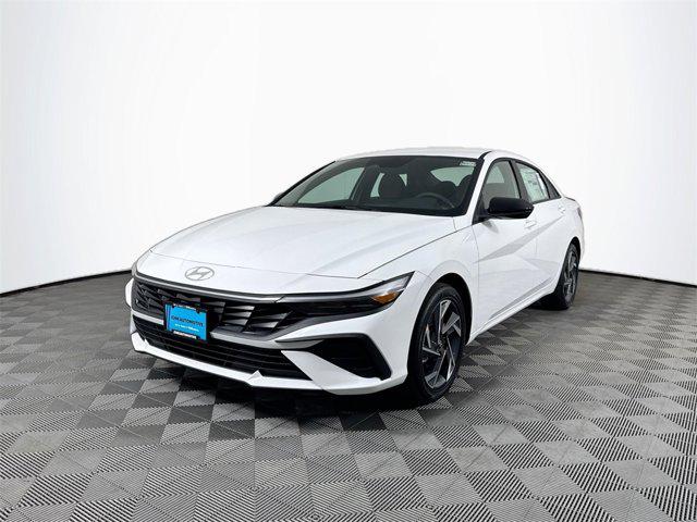 2025 Hyundai Elantra Blue's photo