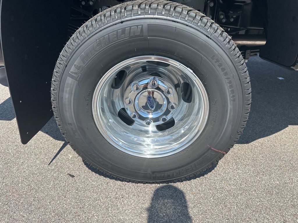 2026 Ford F-350 XLT photo 34