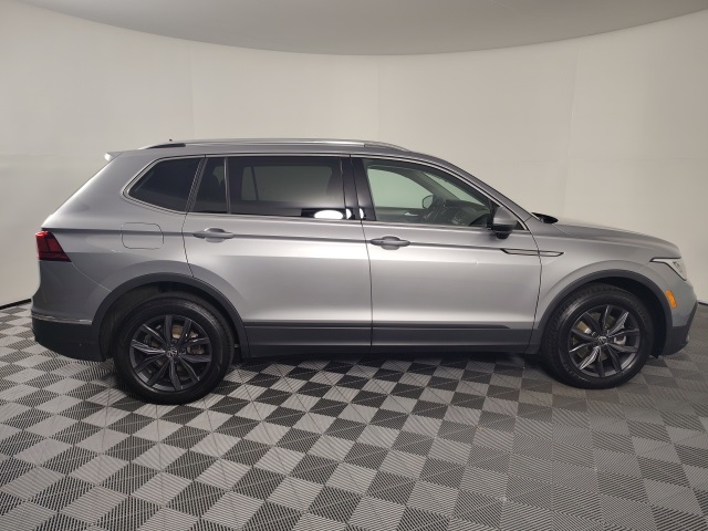 2024 Volkswagen Tiguan SE Wolfsburg Edition photo 6