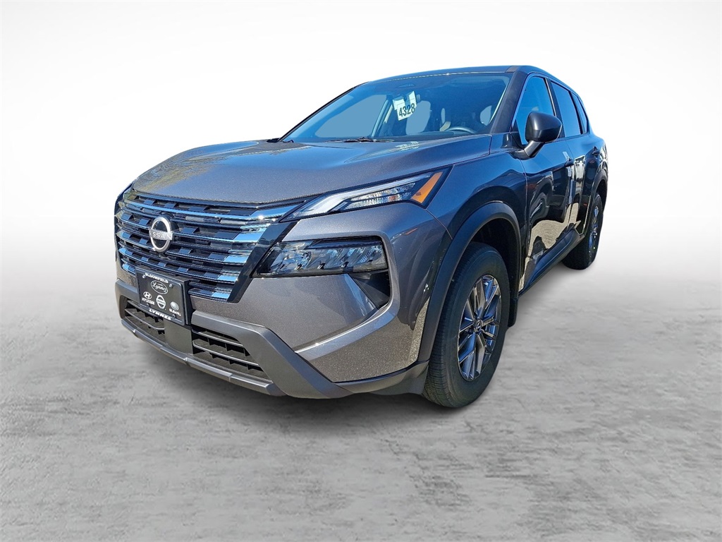 2026 Nissan Rogue S photo 3