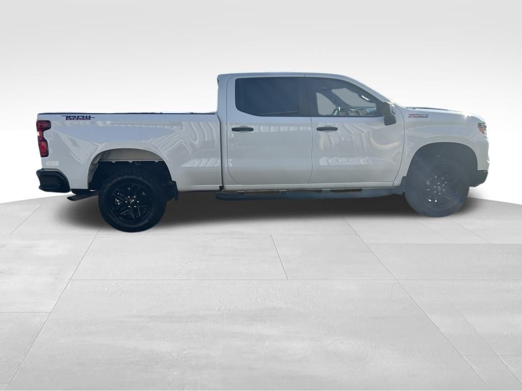 2024 Chevrolet Silverado 1500 Custom Trail Boss photo 5
