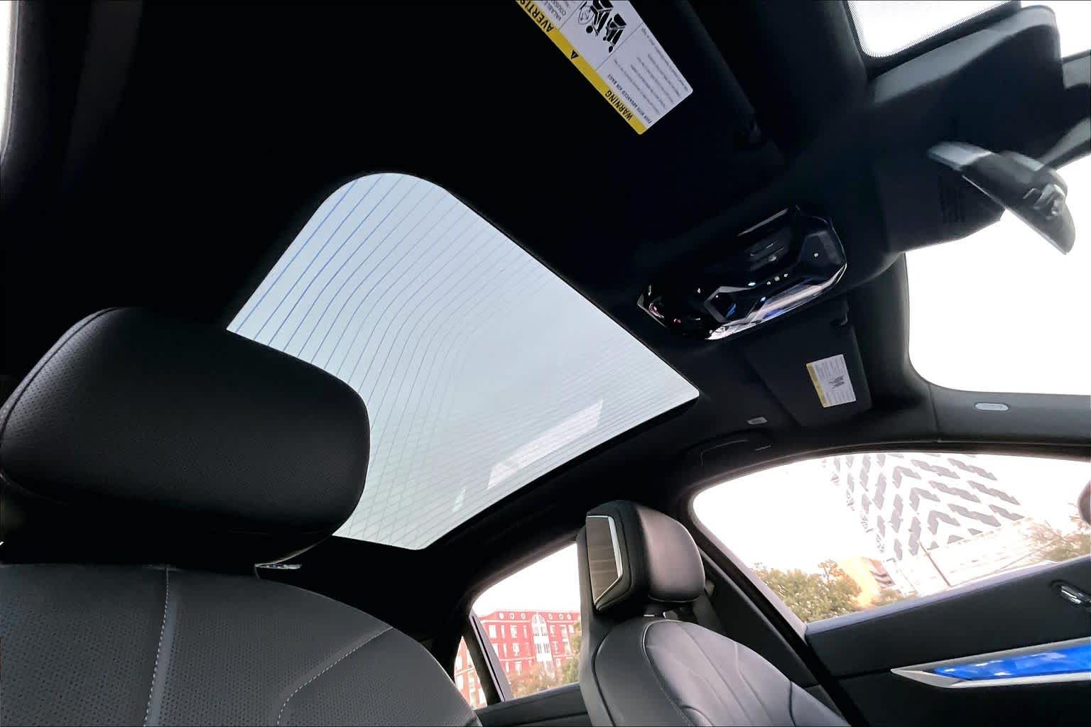 2025 BMW i7 60 - Photo 13