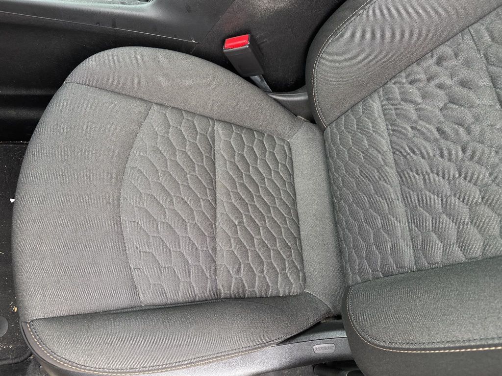 2018 Chevrolet Equinox LT photo 3