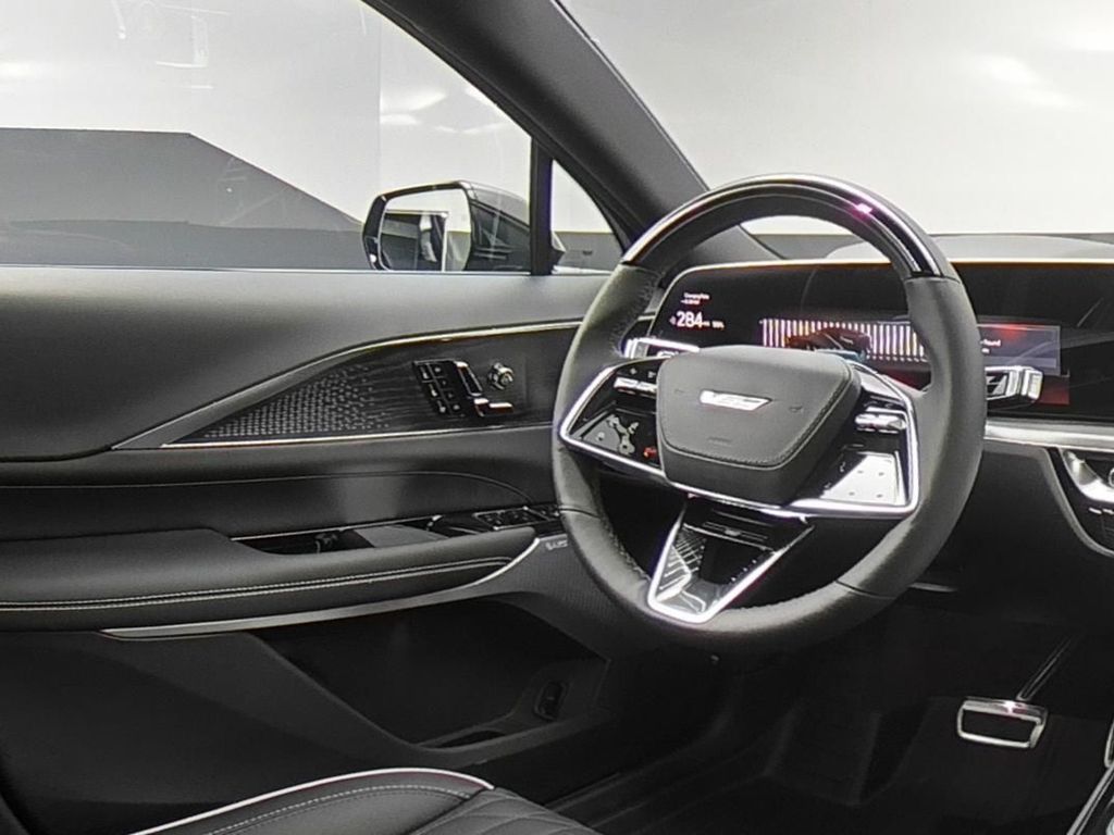 2026 Cadillac Lyriq photo 8
