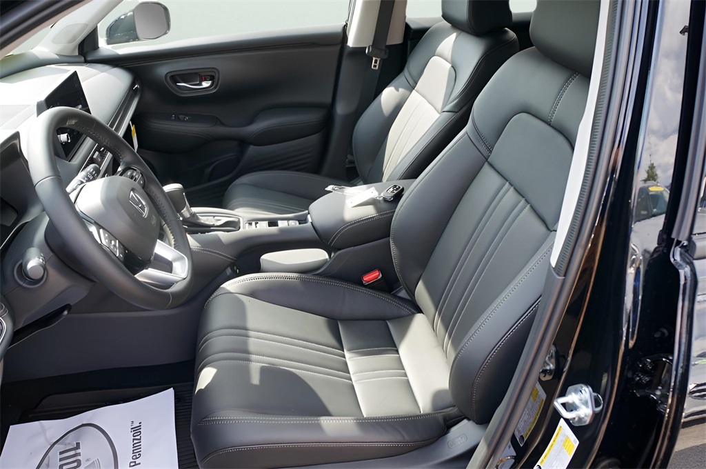 2026 Honda HR-V EX-L photo 15