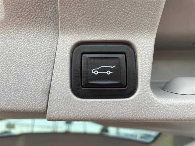 2023 Gmc Acadia SLT photo 11