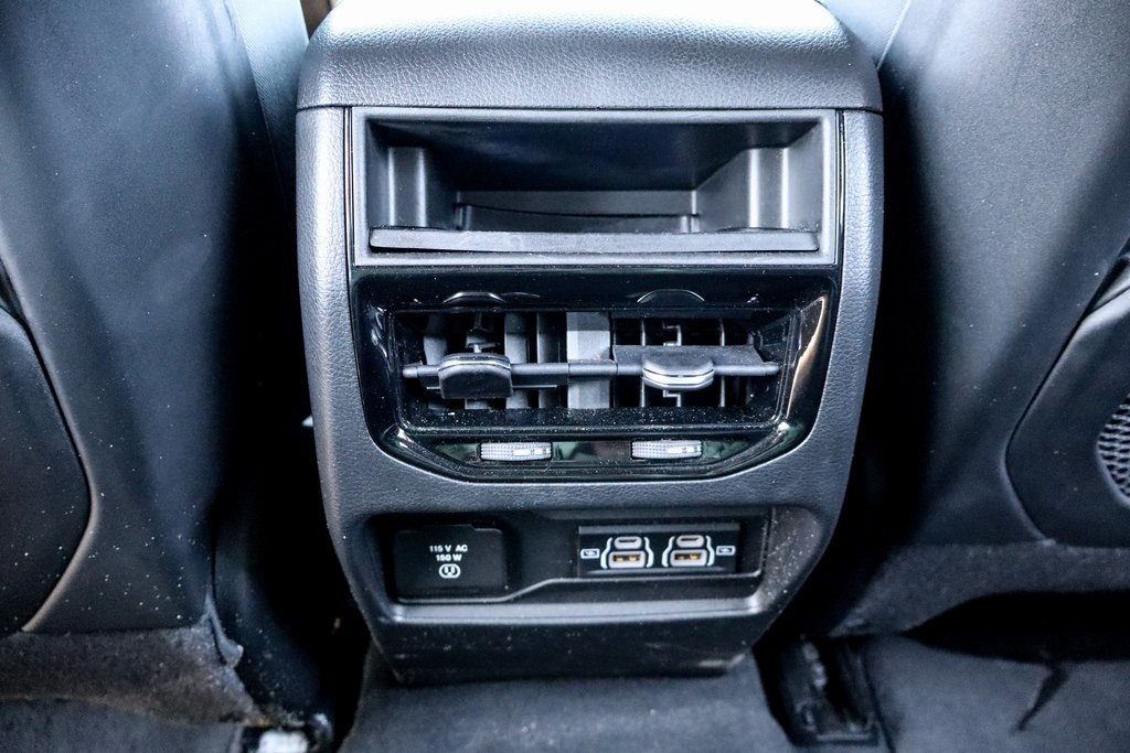2022 Jeep Grand Cherokee Altitude photo 15