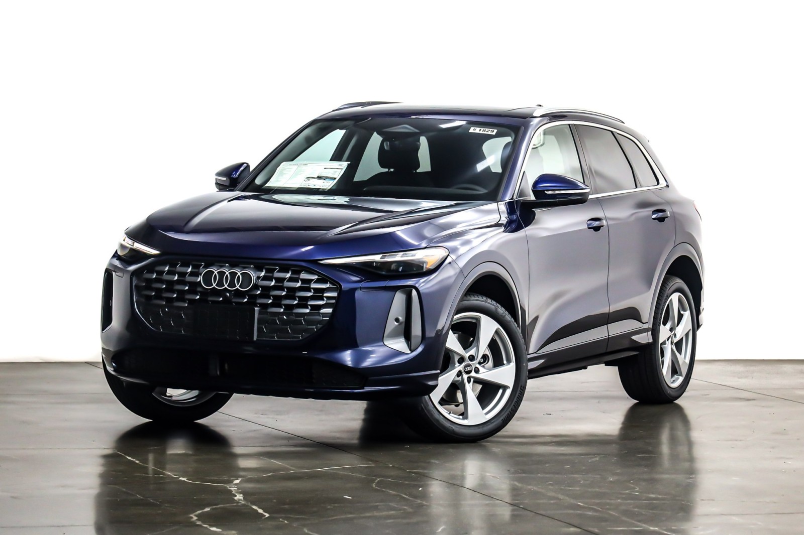 2025 Audi New Q5 Premium Plus's photo