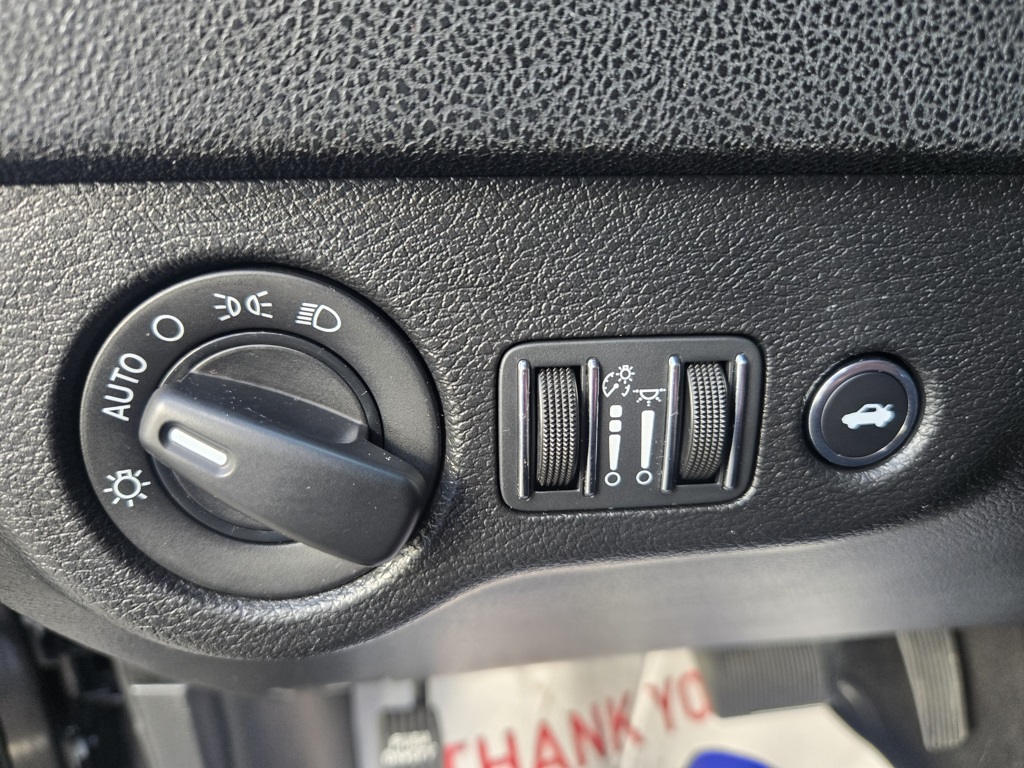 2020 Dodge Charger SXT photo 18