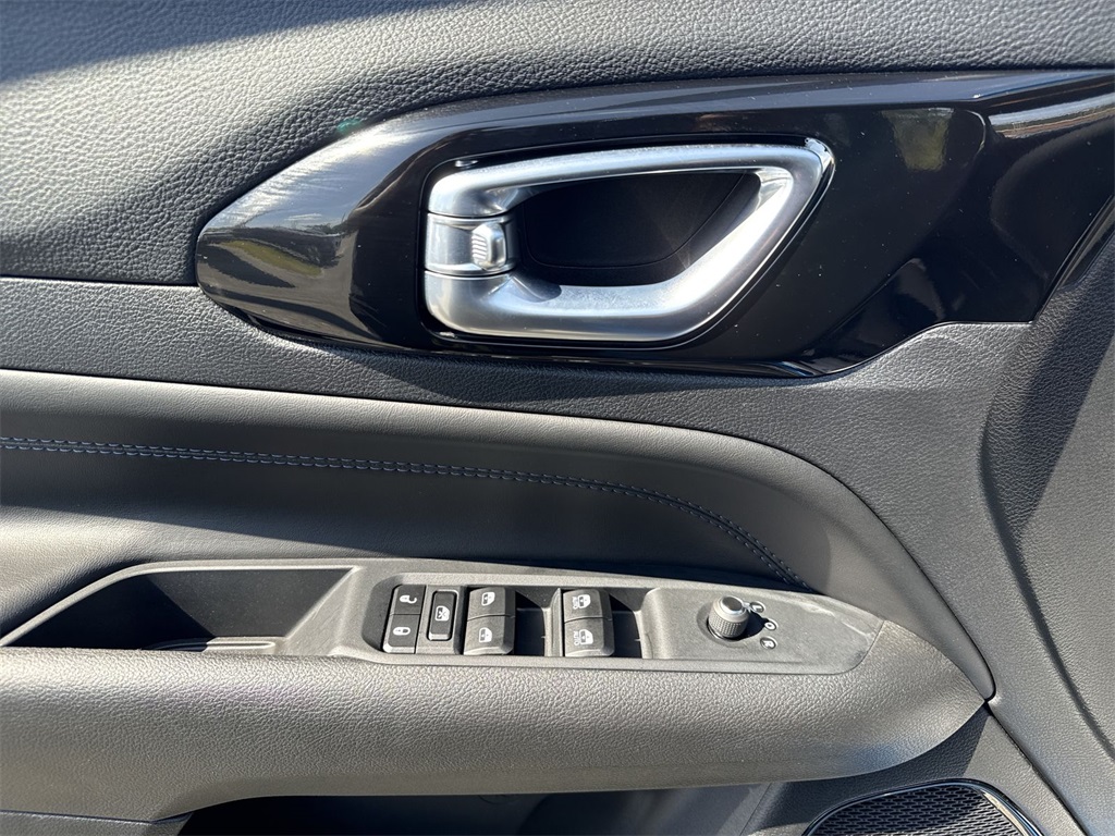 2025 Jeep Compass Latitude photo 13