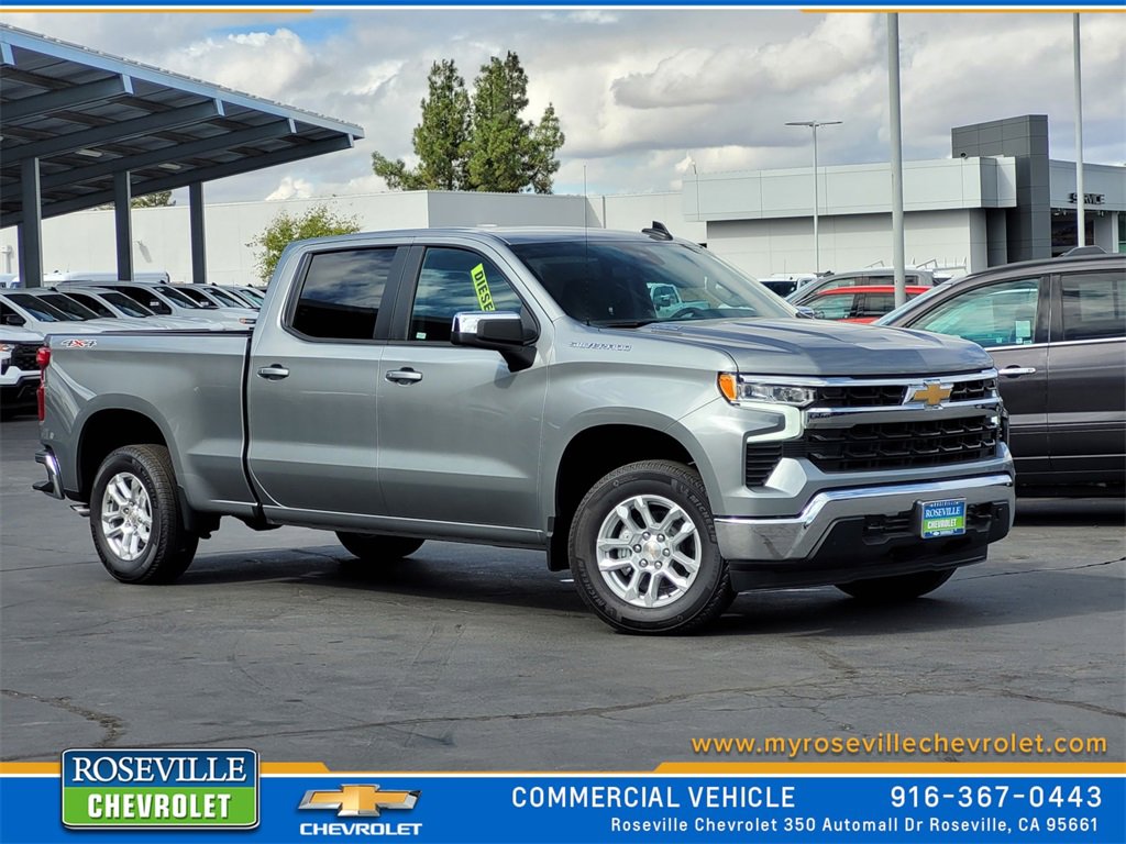 2025 Chevrolet Silverado 1500 LT's photo