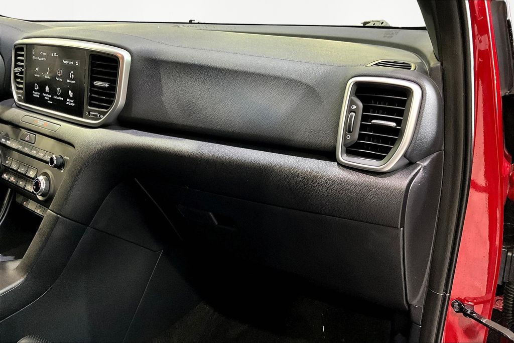 2020 Kia Sportage S photo 17