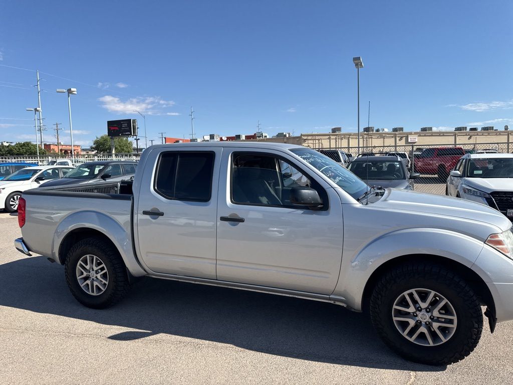 2019 Nissan Frontier SV photo 4