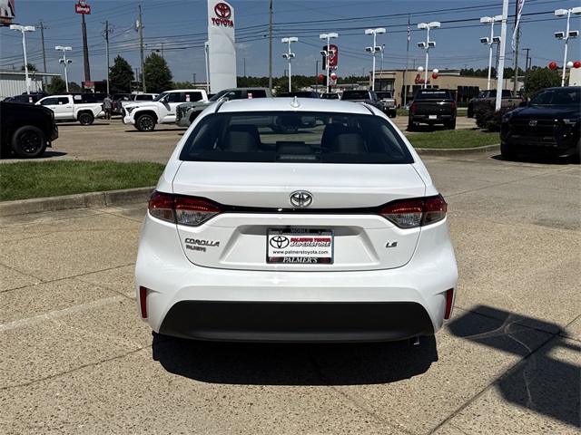 2025 Toyota Corolla LE photo 4
