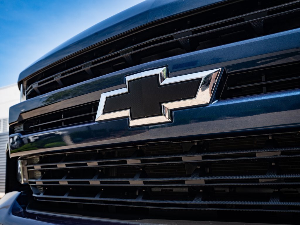 2021 Chevrolet Silverado 1500 RST photo 3