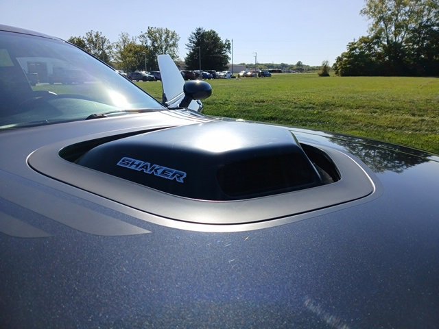 2016 Dodge Challenger R/T Plus Shaker photo 9