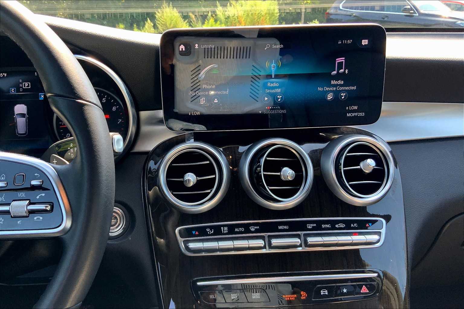 2021 Mercedes Benz GLC 300 photo 6