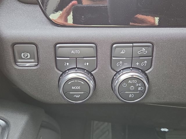 2026 Gmc Sierra 1500 SLT photo 9