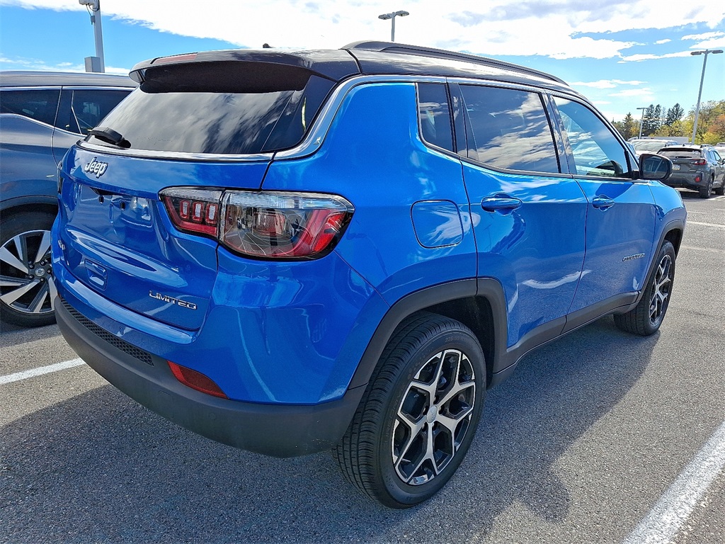 2024 Jeep Compass Limited photo 4