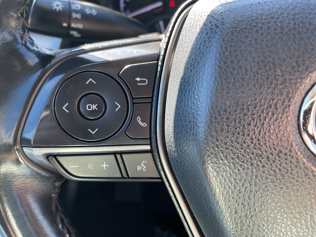 2022 Toyota Camry SE photo 10