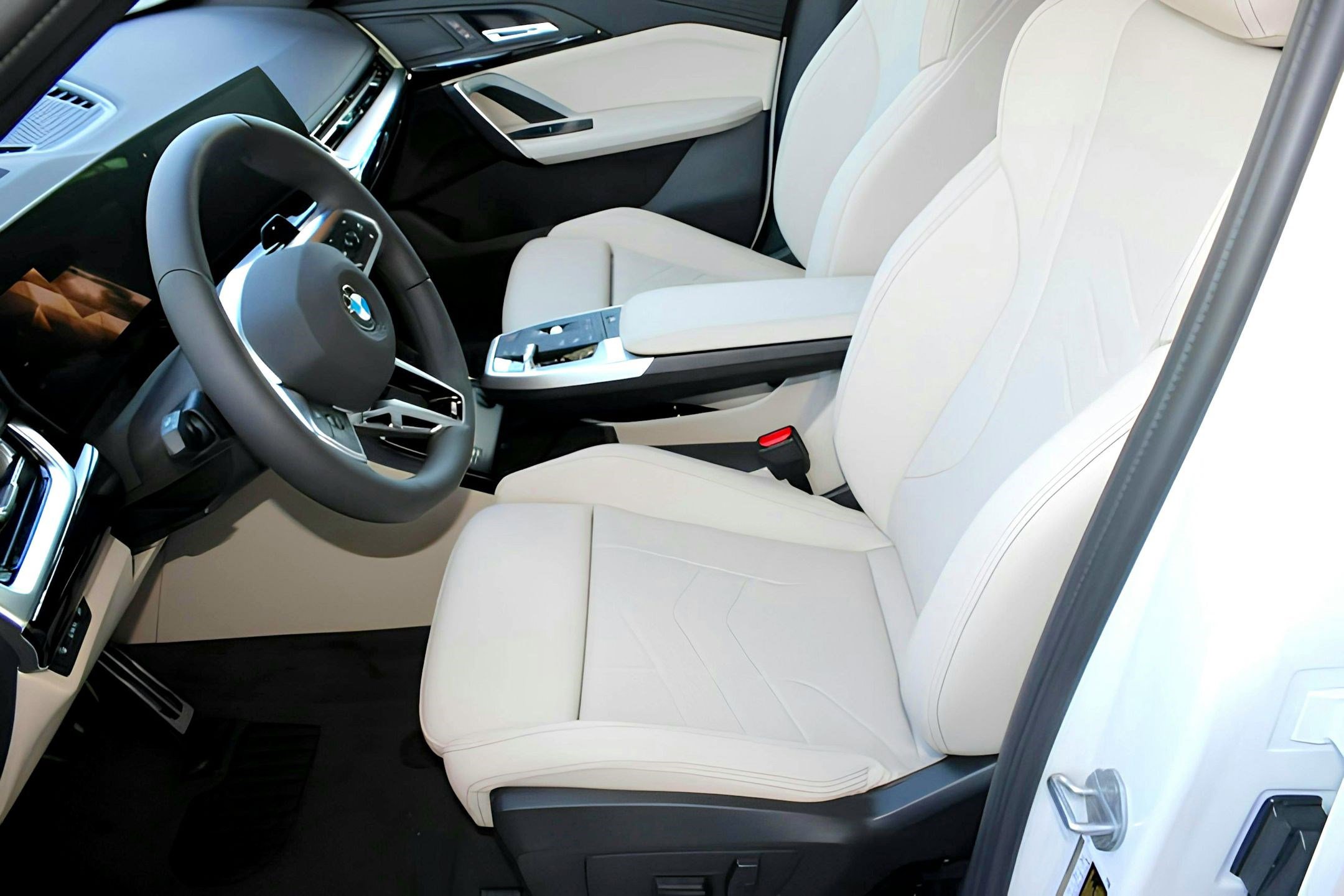 2025 Bmw X1 XDrive28i photo 4