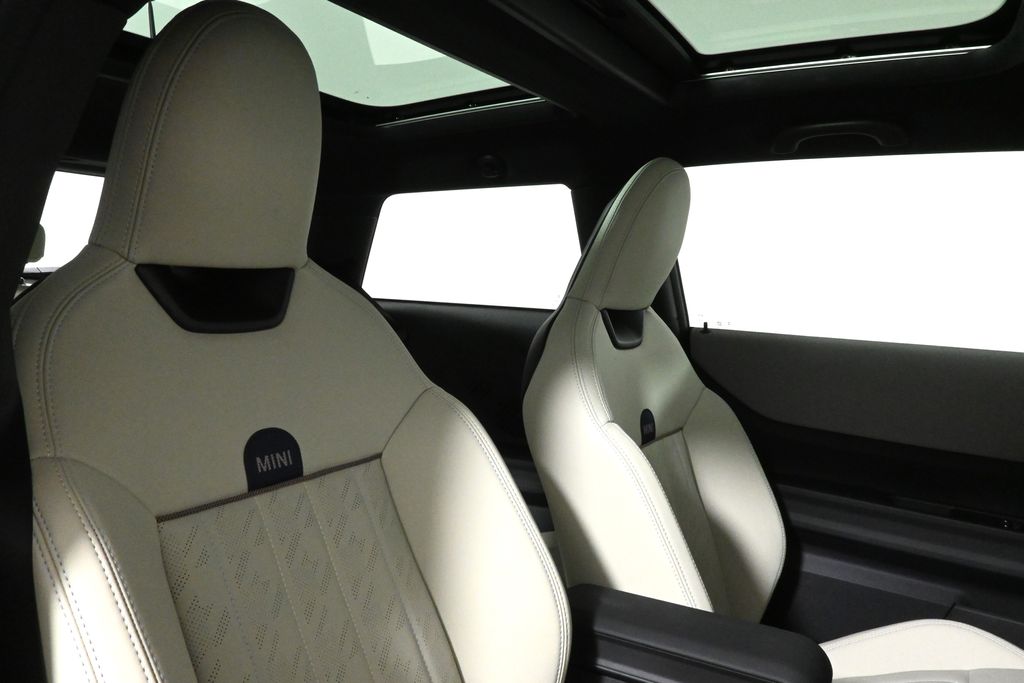 2025 Mini Cooper S photo 31