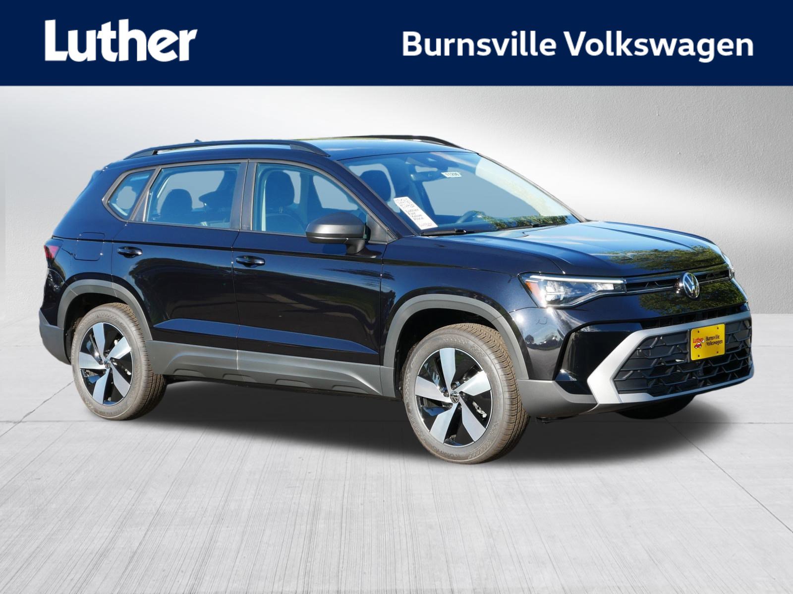 2025 Volkswagen Taos S's photo