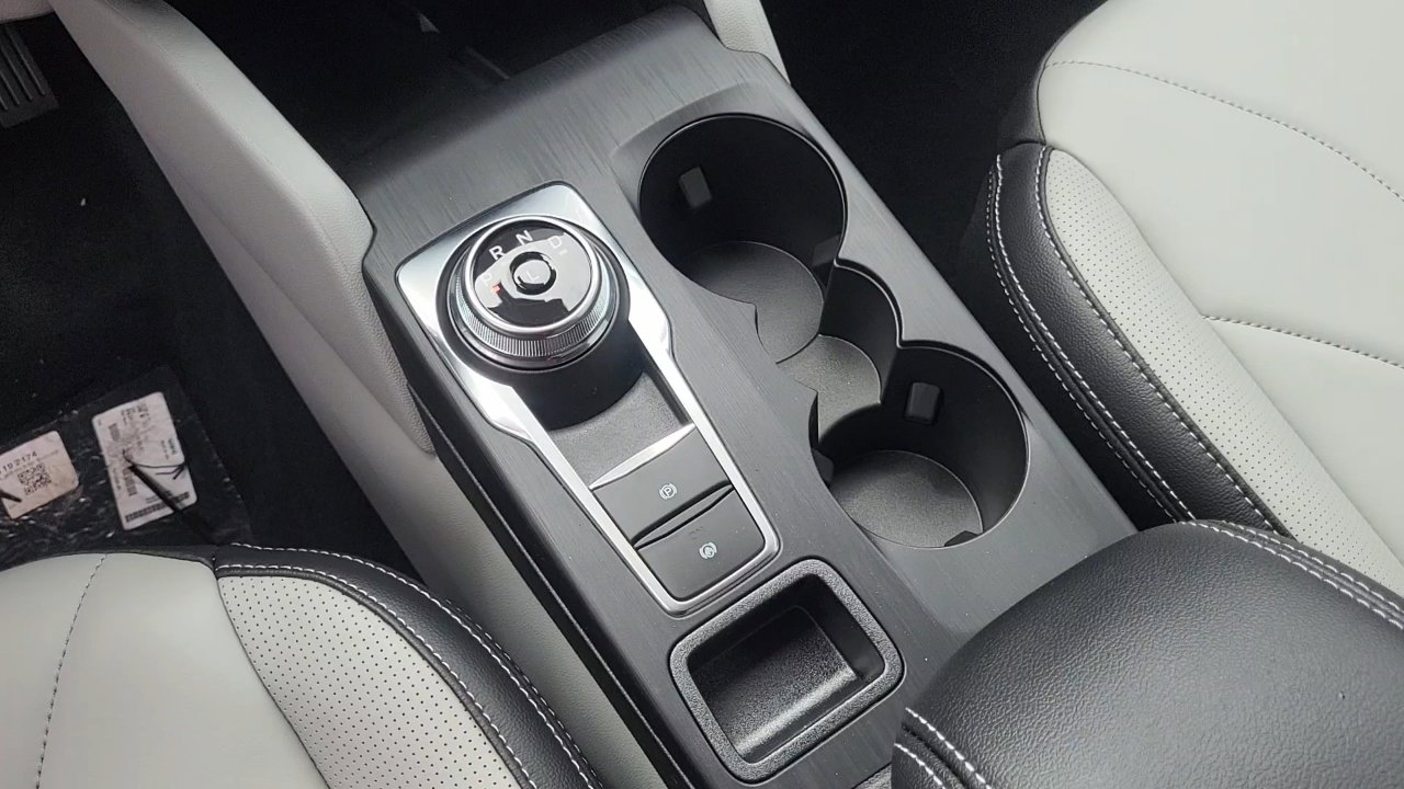 2025 Ford Escape Plug-In Hybrid photo 18