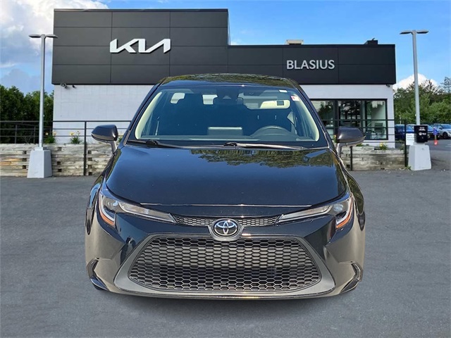 2022 Toyota Corolla LE photo 3