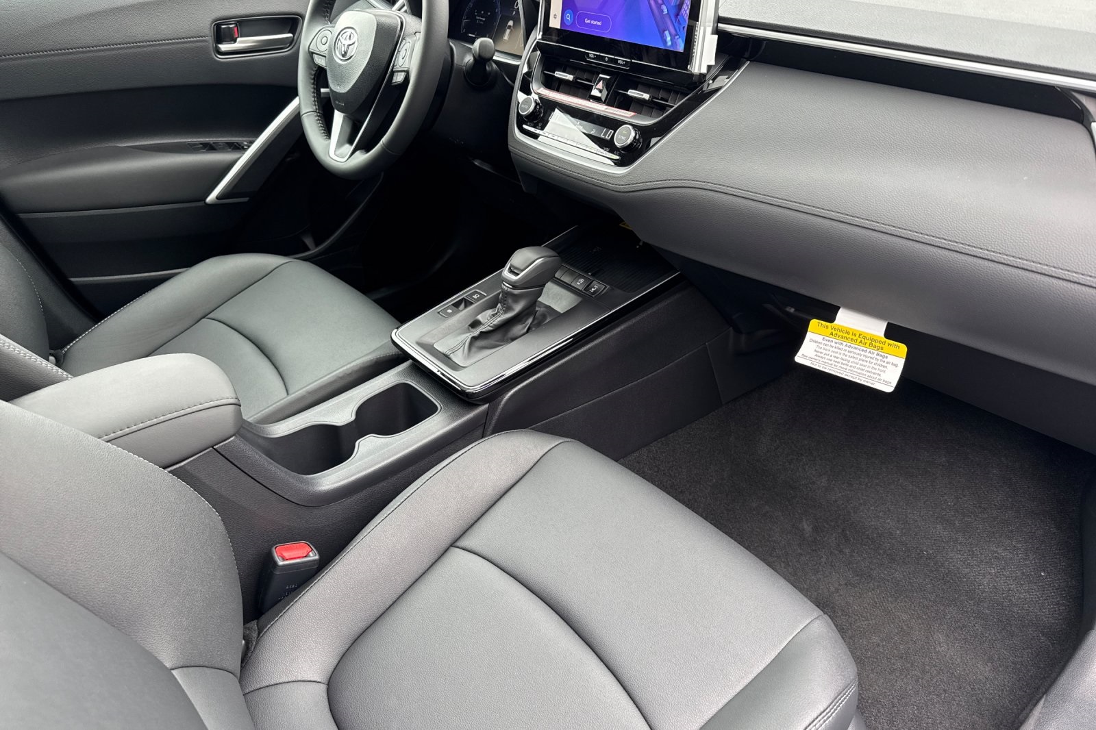 2026 Toyota Corolla Cross XLE photo 16