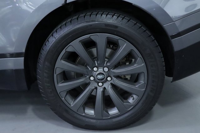 2018 Land Rover Range Rover Velar R-Dynamic SE photo 8