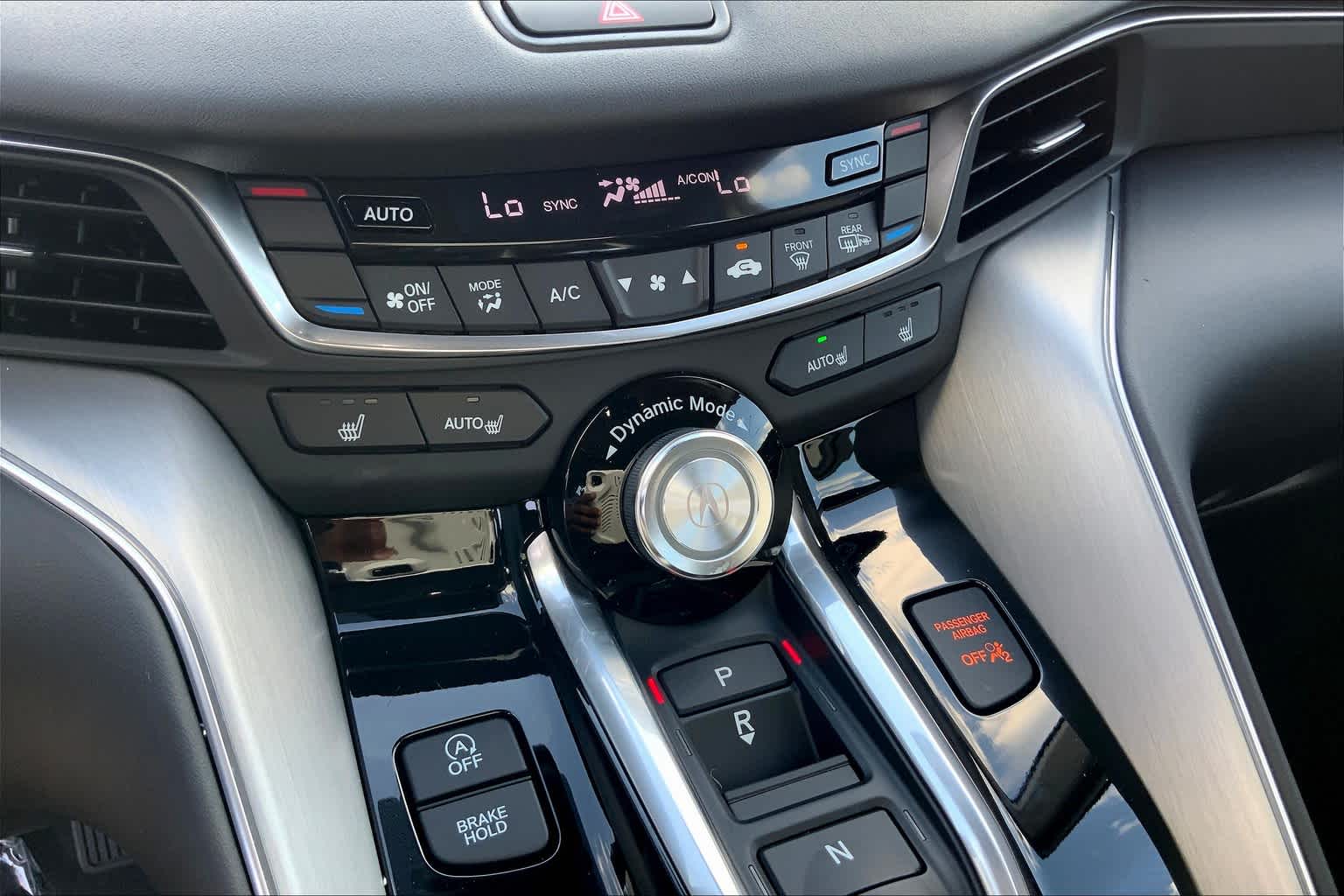 2025 Acura TLX Technology photo 18