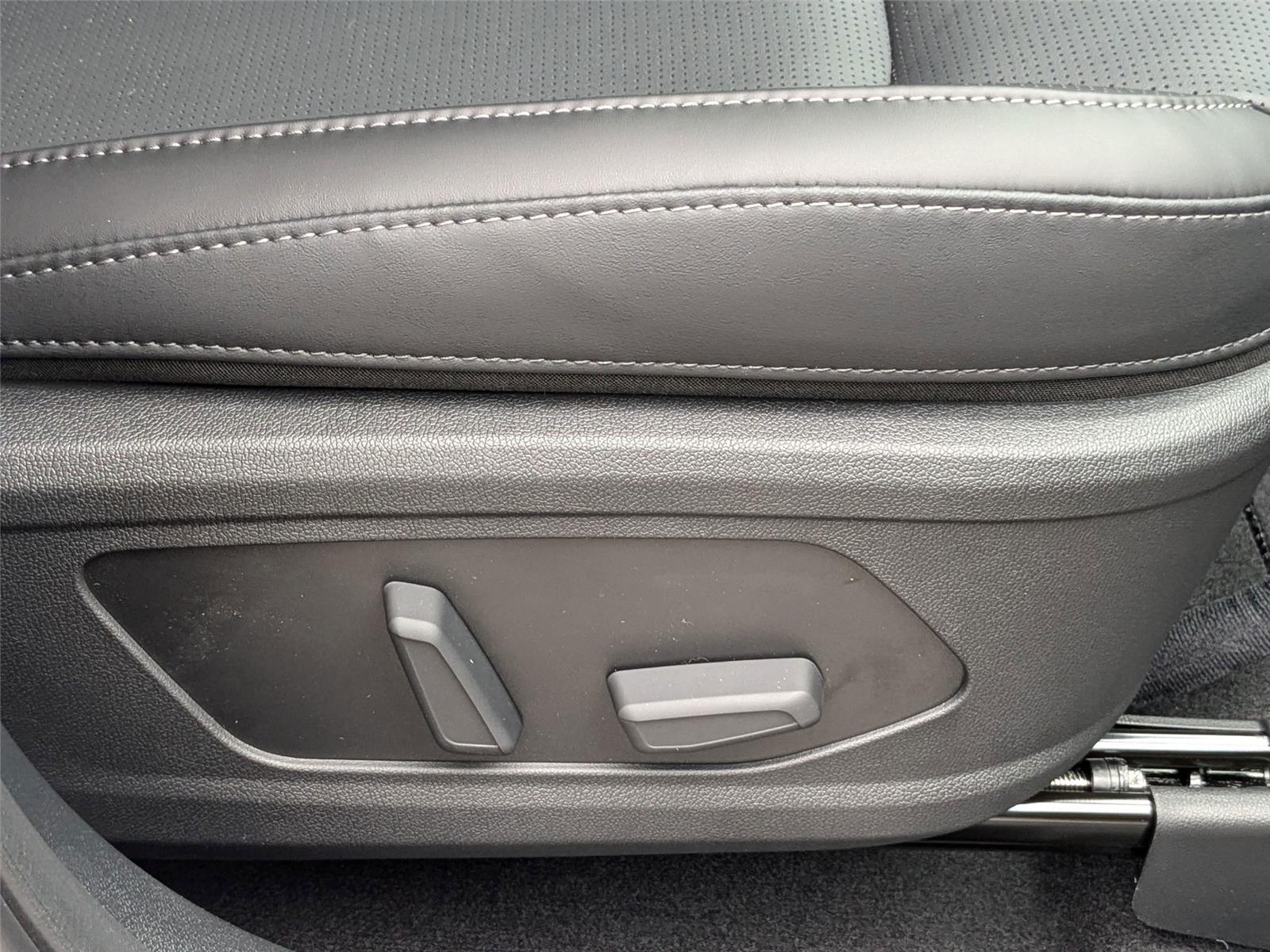 2025 Kia Sorento Plug-In Hybrid EX photo 36