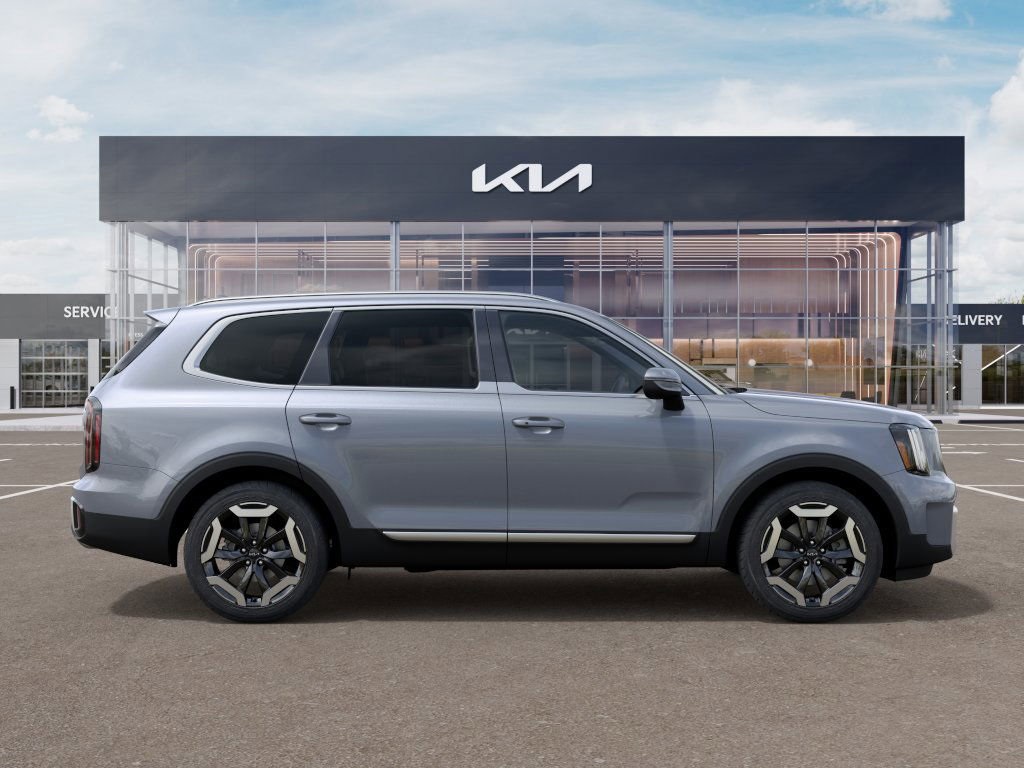 2025 Kia Telluride EX photo 4