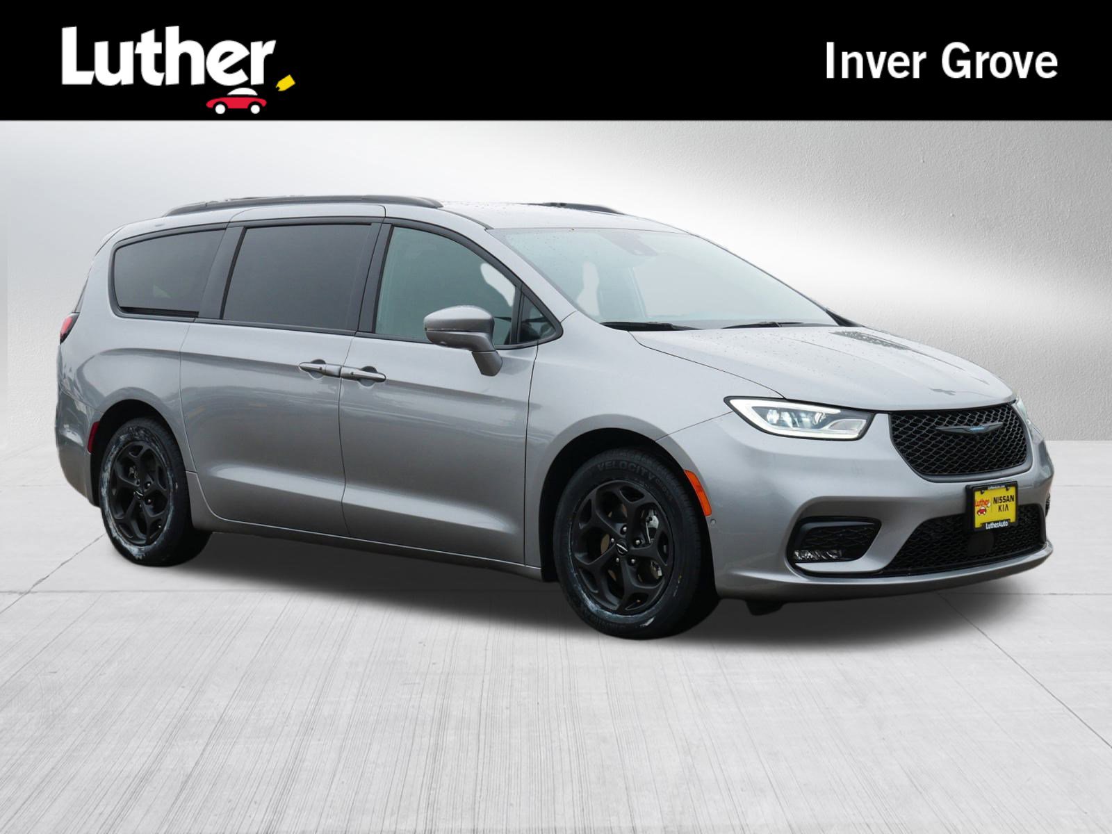 2021 Chrysler Pacifica Hybrid Limited's photo