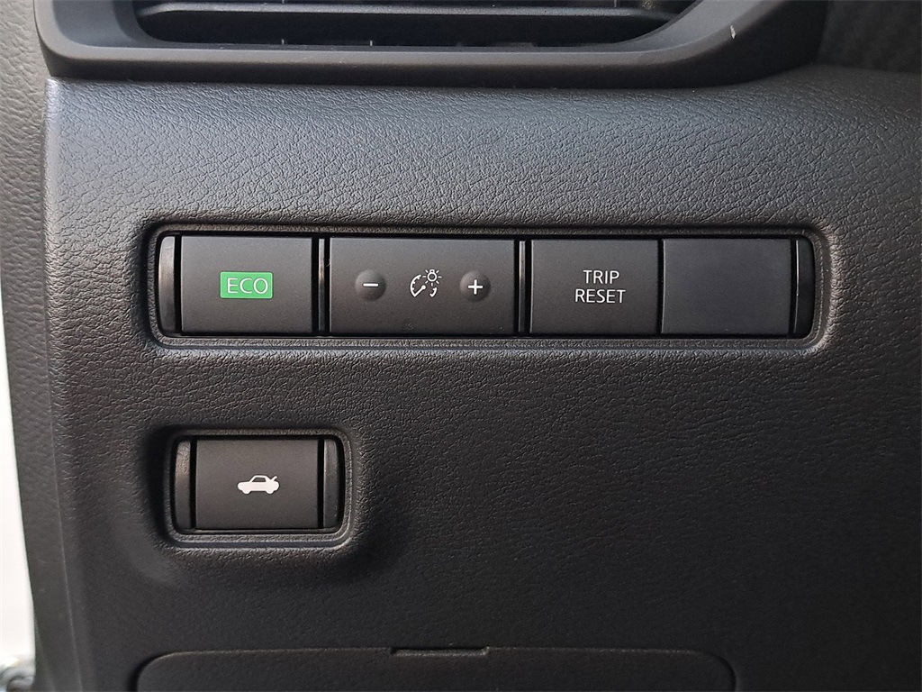 2025 Nissan Sentra S photo 22