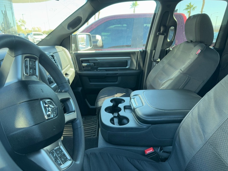 2024 Ram 1500 Classic Warlock photo 4