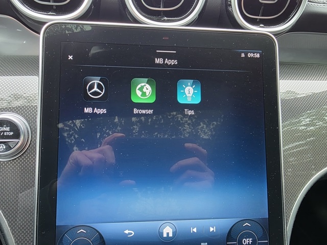 2024 Mercedes Benz GLC 43 AMG 4MATIC photo 2