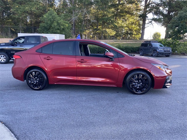 2022 Toyota Corolla LE photo 2