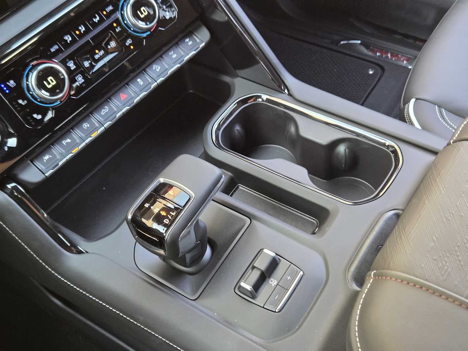 2025 Gmc Sierra 1500 AT4X photo 14