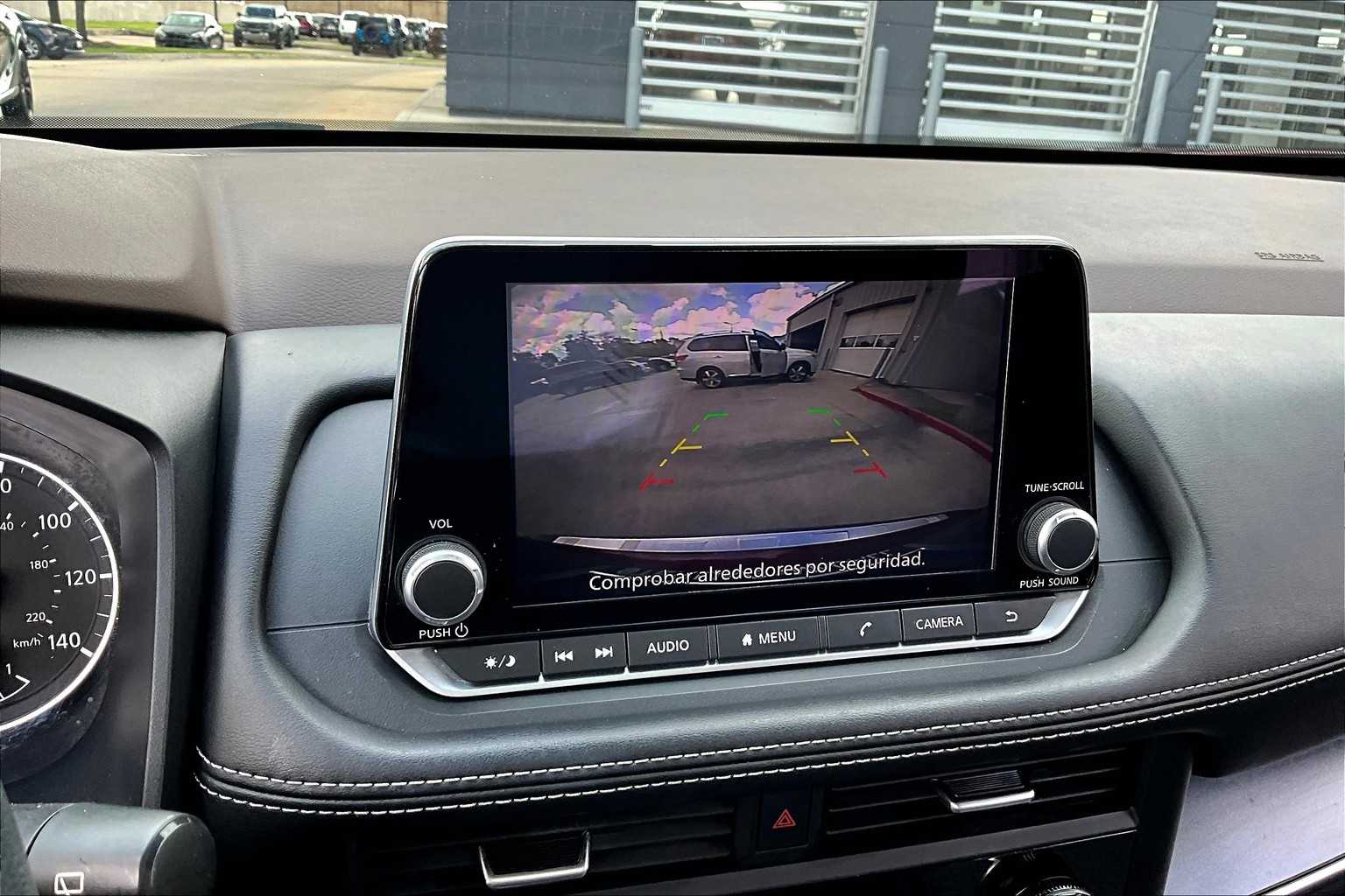 2023 Nissan Rogue SV photo 24