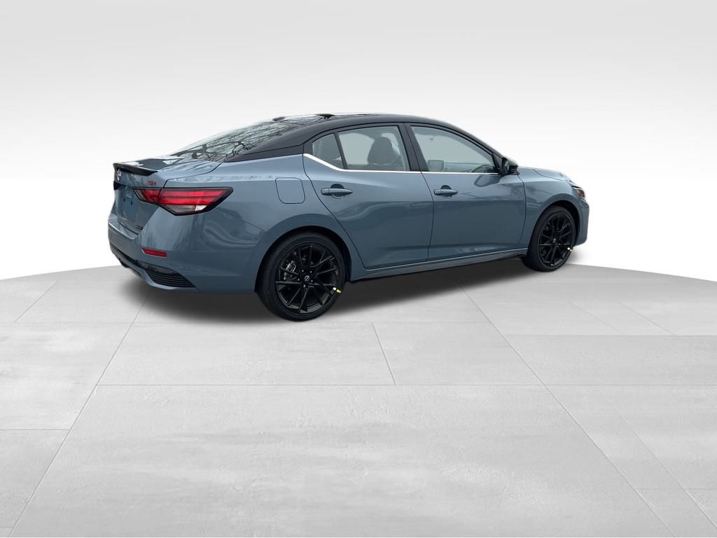 2025 Nissan Sentra SR photo 4