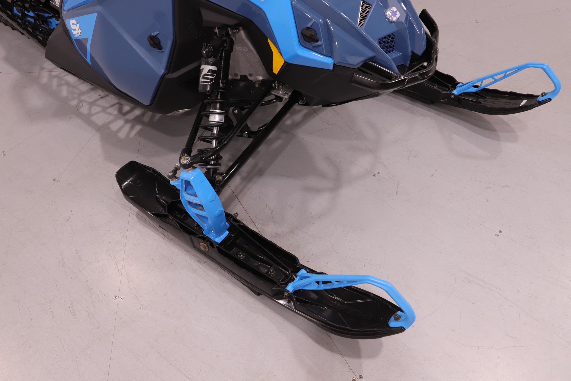 New 2024 Polaris PROSTAR S4 INDY ADVENTURE 137 FOUR STROKE ELECTRIC