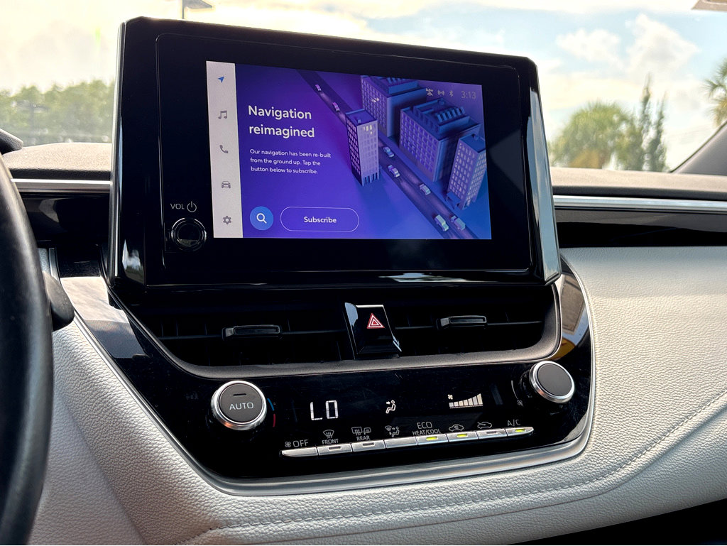 2023 Toyota Corolla SE photo 9