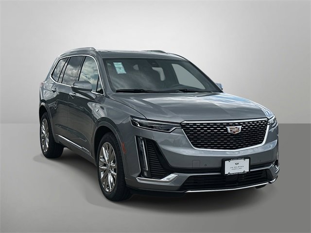 2025 Cadillac XT6 Premium Luxury photo 3