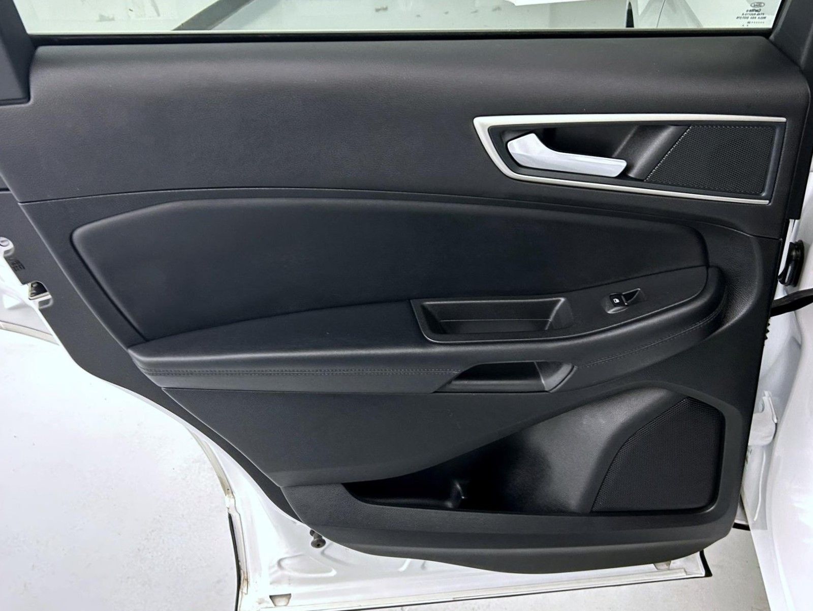 2024 Ford Edge SEL photo 19