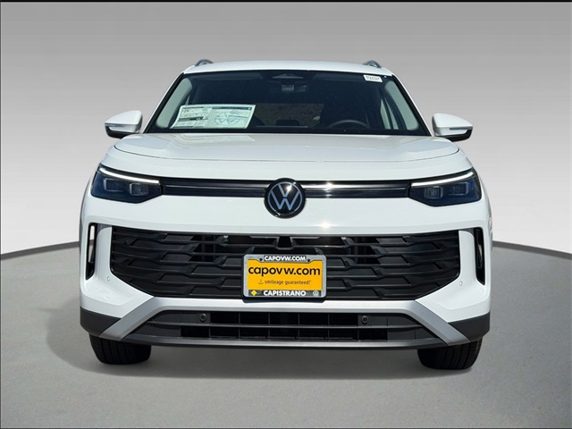 2025 Volkswagen Tiguan S photo 2