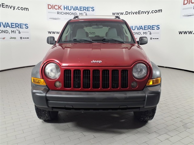 Used 2007 Jeep Liberty Sport with VIN 1J4GL48K27W704964 for sale in Richmond, MI